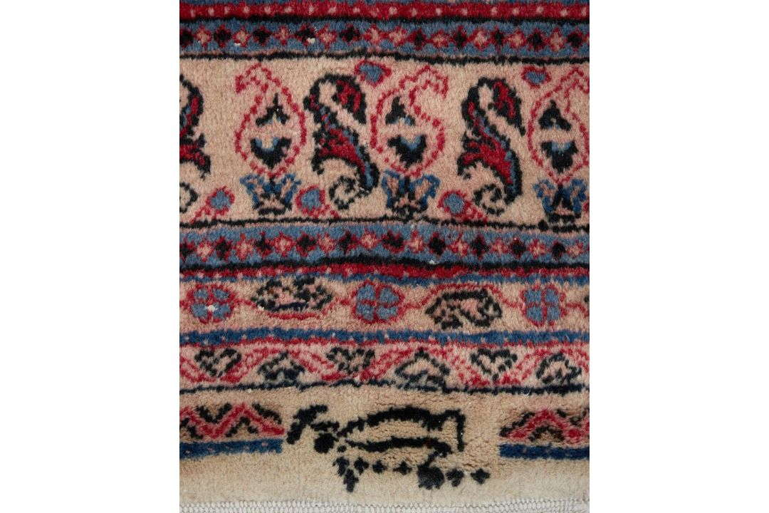 A SAROUK CARPET - Image 3 of 3