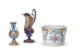 A SELECTION OF CONTINENTAL PORCELAIN, LATE 19TH AND 20TH CENTURIES
