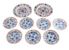 A SET OF SEVEN CHINESE IMARI PLATES, KANGXI