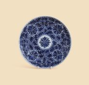 A CHINESE BLUE AND WHITE 'LOTUS' PLATE, 19TH CENTURY