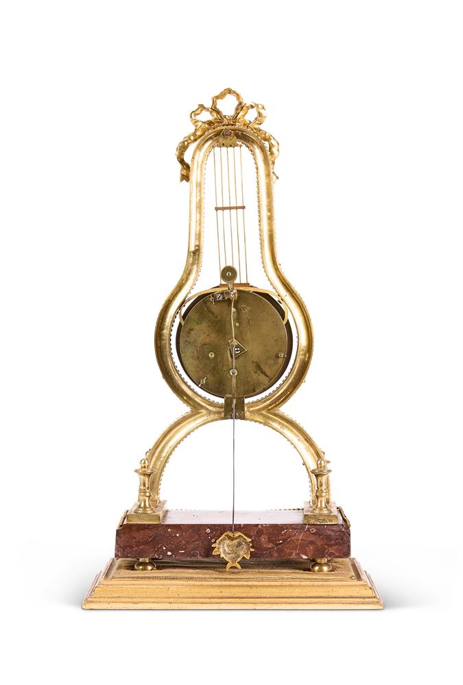 A FRENCH DIRECTOIRE GILT METAL MOUNTED LYRE-SHAPED MANTEL TIMEPIECE, UNSIGNED - Image 2 of 2
