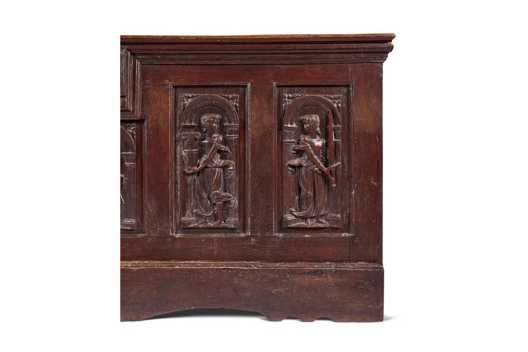 AN OAK COFFER, FLEMISH, 16TH CENTURY - Image 5 of 6
