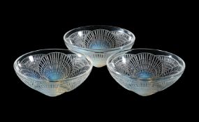 RENÉ LALIQUE (FRENCH, 1860-1945); THREE 'COQUILLES' BOWLS; DESIGNED 1924; PRE 1945