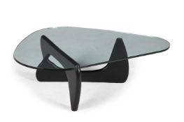 IN THE MANNER OF ISAMU NOGUCHI; LOW COFFEE TABLE; LATE 20TH CENTURY
