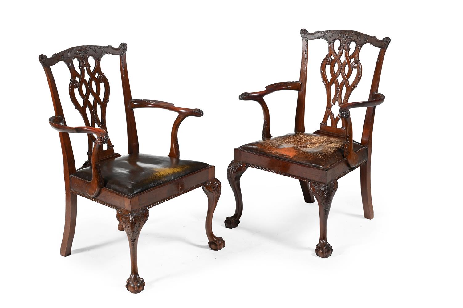 A SET OF FOURTEEN MAHOGANY DINING CHAIRS, LATE 19TH OR EARLY 20TH CENTURY - Image 2 of 5