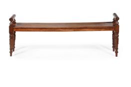 AN REGENCY MAHOGANY HALL BENCH, CIRCA 1820