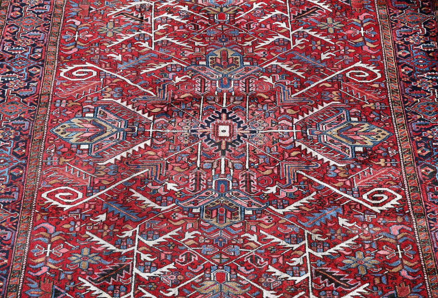 A HERIZ CARPET, approximately 420 x 312cm - Image 2 of 3