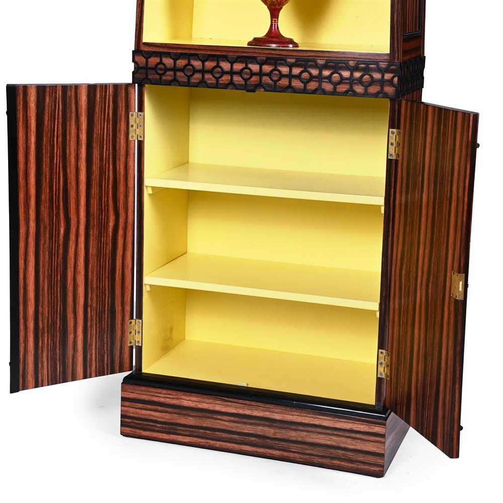 A PAIR OF COROMANDEL AND PAINTED 'OBELISK' OPEN BOOKCASES, OF RECENT MANUFACTURE - Image 3 of 3