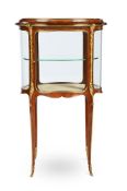 Y A FRENCH ORMOLU MOUNTED KINGWOOD VITRINE OR DISPLAY CABINET, LATE 19TH CENTURY