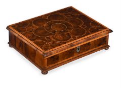 A WILLIAM & MARY OLIVEWOOD OYSTER VENEERED LACE BOX, CIRCA 1690