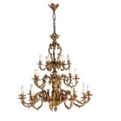A LARGE GILT BRONZE TWENTY FOUR LIGHT CHANDELIER, IN 18TH CENTURY STYLE, 20TH CENTURY