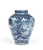 A LARGE JAPANESE ARITA BLUE AND WHITE VASE, EDO PERIOD, 18TH CENTURY