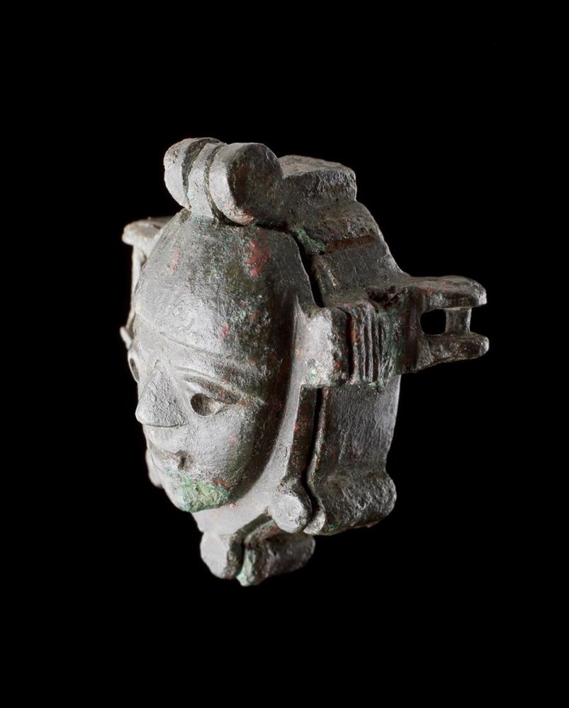 AN ANCIENT BRONZE CELTIC PADLOCK, 1ST TO 2ND CENTURY AD - Image 2 of 6