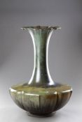 A VERY LARGE JAPANESE BRONZE VASE, 19TH CENTURY