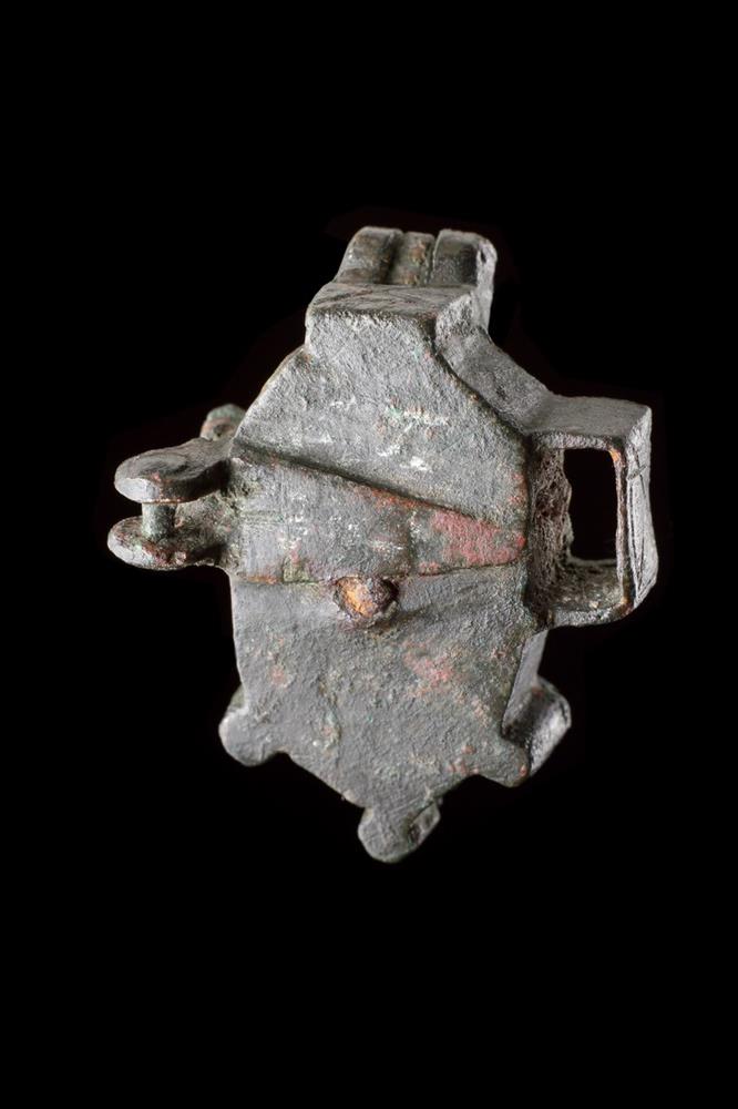 AN ANCIENT BRONZE CELTIC PADLOCK, 1ST TO 2ND CENTURY AD - Image 5 of 6