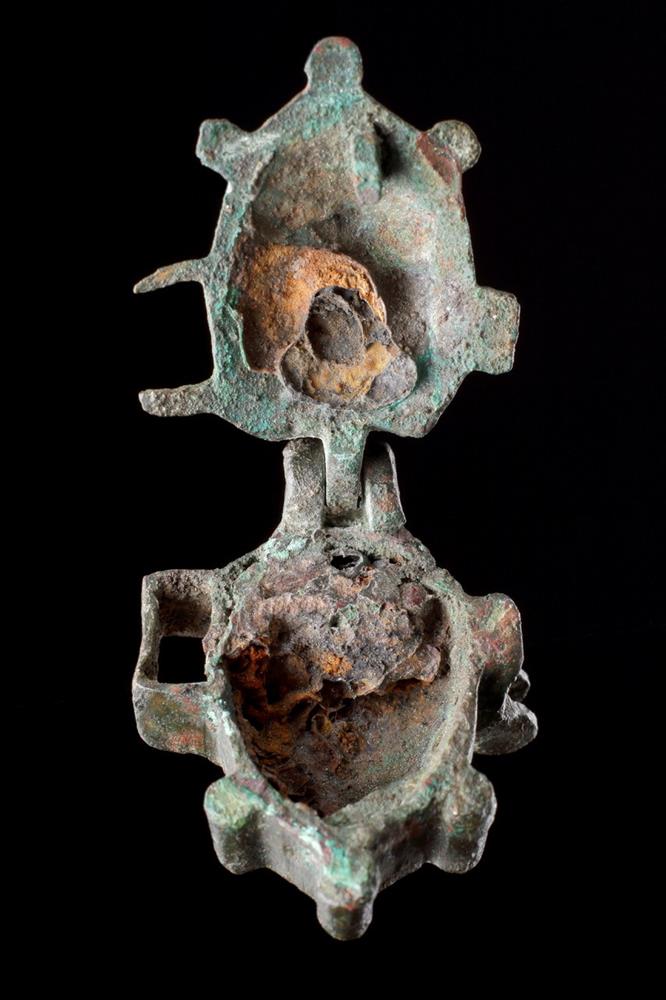 AN ANCIENT BRONZE CELTIC PADLOCK, 1ST TO 2ND CENTURY AD - Image 4 of 6