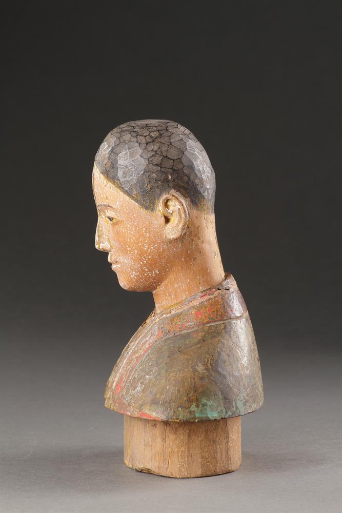 A SERENE CARVED WOOD BUST, BURMA OR NORTHERN VIETNAM - Image 4 of 7