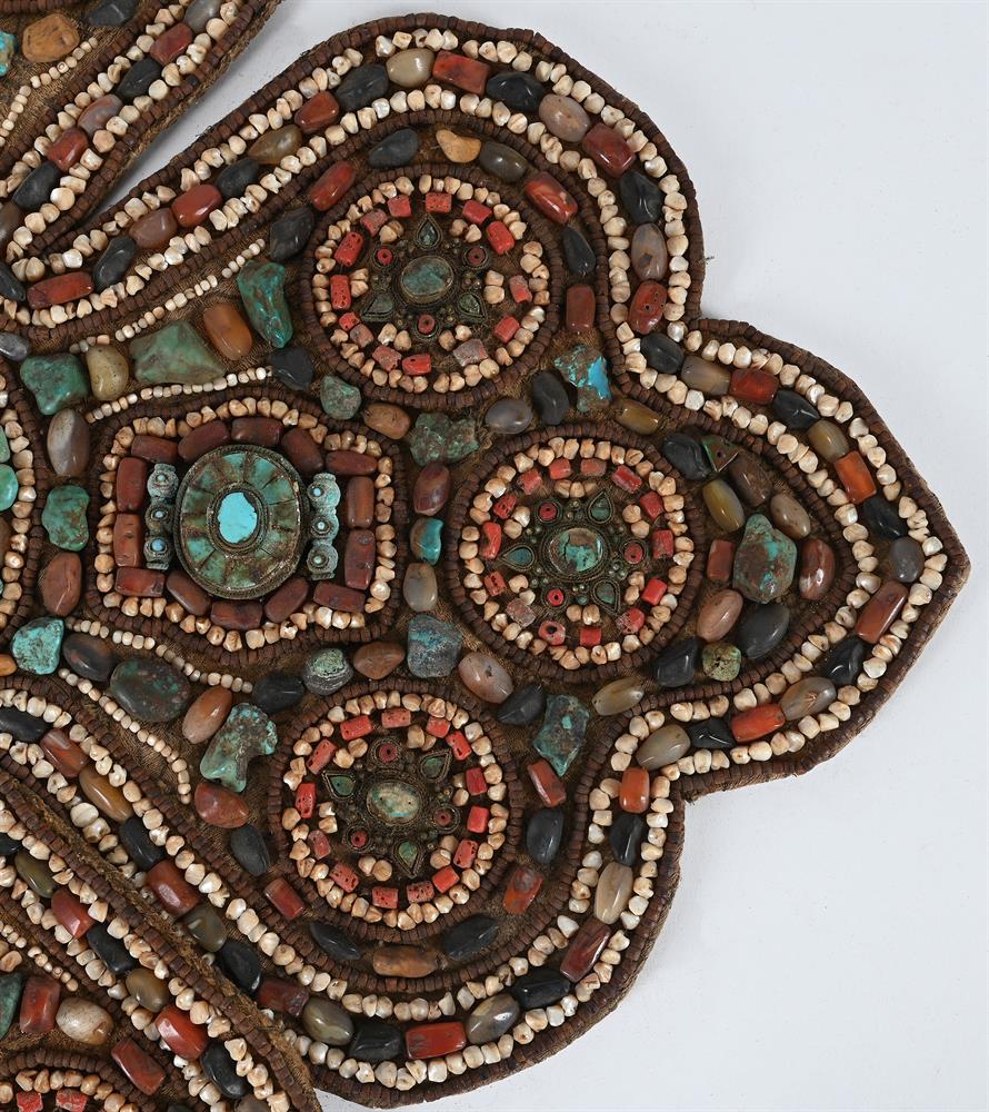 A CEREMONIAL HEADDRESS, COLLAR AND CUFFS, 20TH CENTURY, TRANS HIMALAYAN REGION - Image 12 of 16
