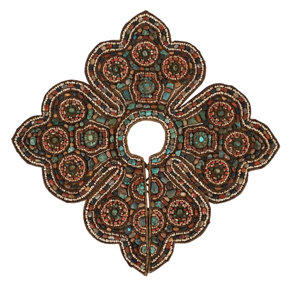 A CEREMONIAL HEADDRESS, COLLAR AND CUFFS, 20TH CENTURY, TRANS HIMALAYAN REGION - Image 5 of 16