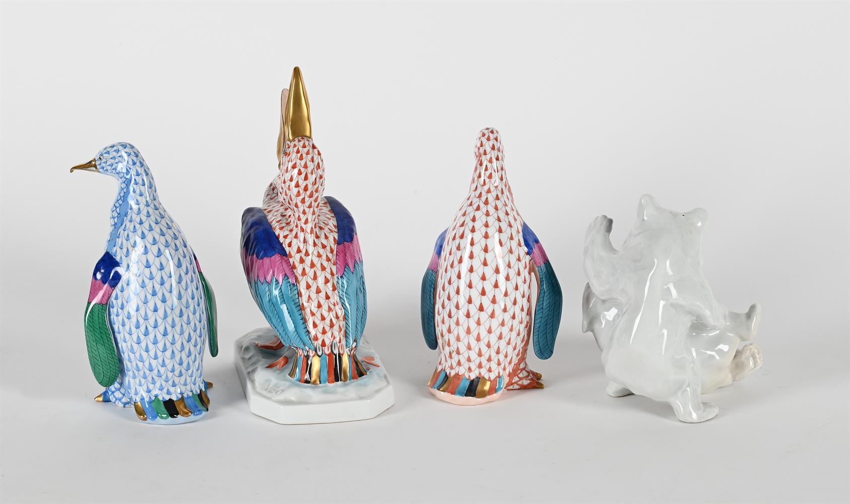 A COLLECTION OF THREE MODERN HEREND MODELS OF ANIMALS - Image 2 of 4