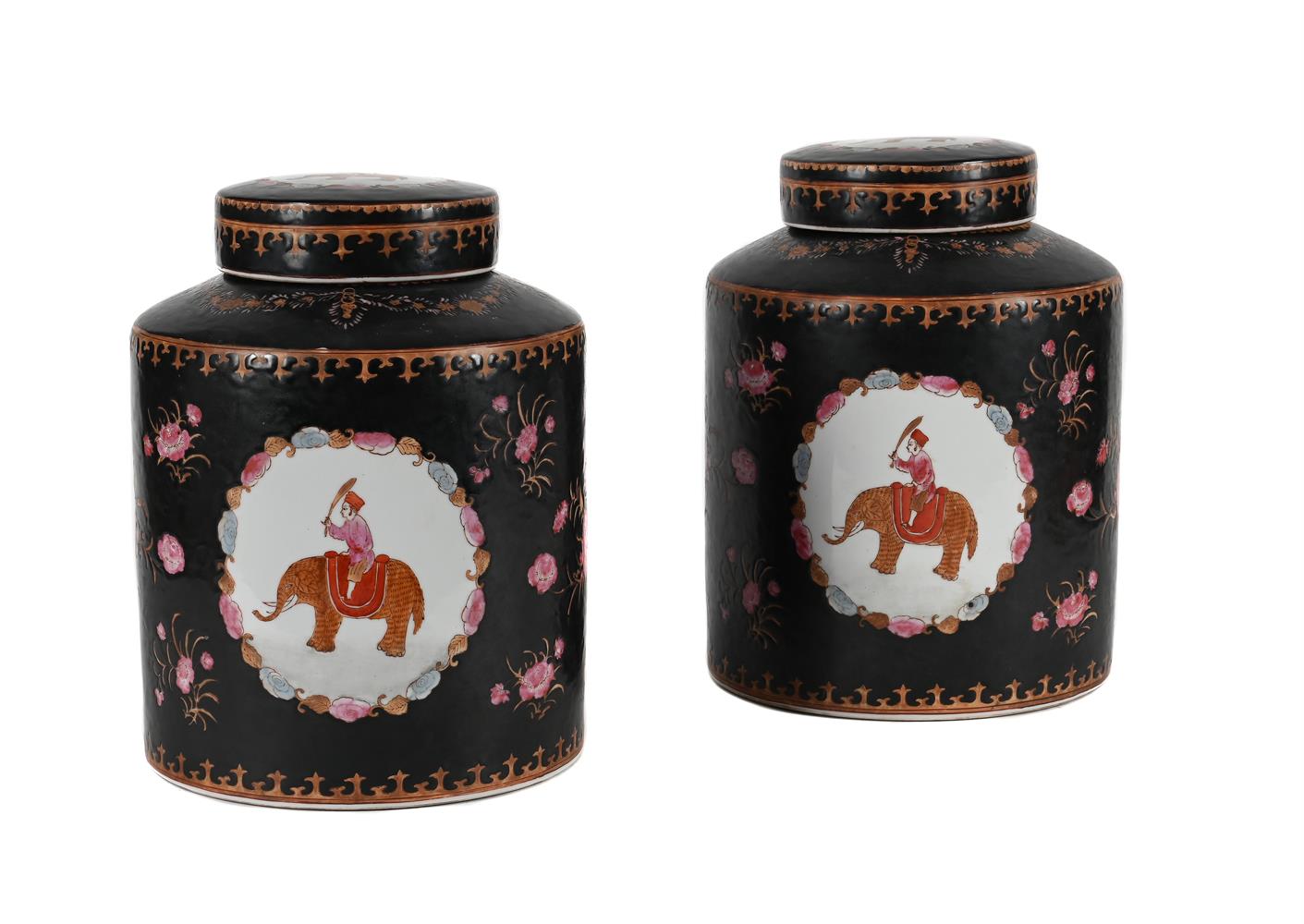A PAIR OF CHINESE EXPORT STYLE FAMILLE NOIRE CANNISTERS AND COVERS, LATE 20TH CENTURY