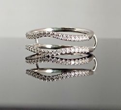 TWIN ROW DIAMOND PLATINUM WEDDING BAND/WHITE GOLD IN GIFT BOX WITH VALUATION CERTIFICATE OF £2995