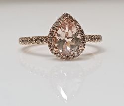 14CT ROSE GOLD MORGANITE & 0.29CT DIAMOND RING + GIFT BOX + VALUATION CERTIFICATE OF £2400