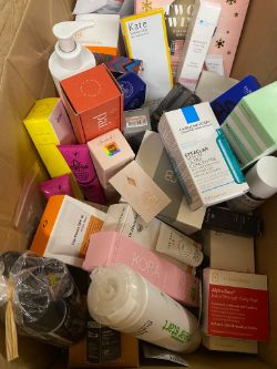 MIXED BRANDED COSMETIC BOX SOLD AS IMAGE (MB2)