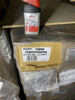 X900 BOTTLES ALLOY WHEEL CLEANER & FOR STEEL RIMS