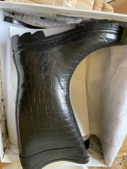 WELLINGTONS JOBLOT ROUGHLY 550 PAIRS BRAND NEW