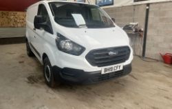RELIABLE WORKHORSE: 2019 FORD TRANSIT CUSTOM LOW ROOF VAN