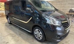 2015 TRAFIC VIVARO TURBO PROJECT - MOT: 26TH MARCH 2024 - NO VAT ON HAMMER