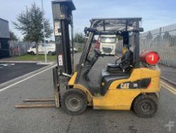 2013 LPG FORKLIFTS CAT LIFT TRUCKS GP25NT