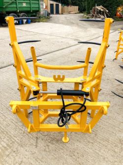 MULTI-BALE EFFICIENCY: VERTICAL HANDLER - 8 TINES ( 1100MM TALL )