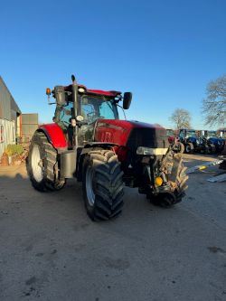 CASE PUMA 220 TRACTOR