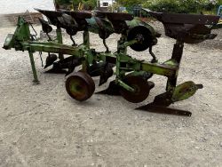 DEPENDABLE USED DOWDESWELL REVERSIBLE PLOUGH