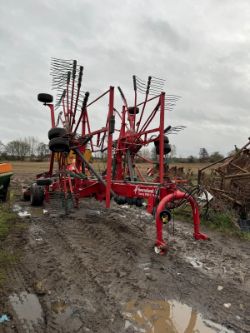 KVERNELAND 9590C TWIN ROTOR RAKE