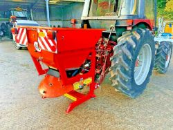 SNOW SOLUTION: NEW 3PL MOUNTED SALT SPREADERS 350L