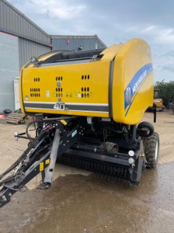 NEW HOLLAND ROLL BELT 150 ROUND BALER