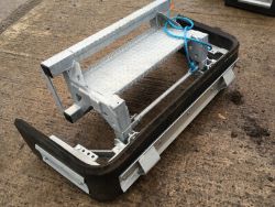 GALVANIZED STRENGTH: ADJUSTABLE TREAD PLATE 6FT