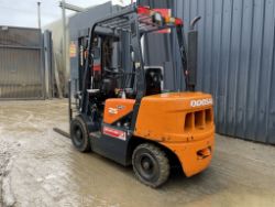 TRIPLEX TRIUMPH: 2017 YANMAR DIESEL FORKLIFT - SIDESHIFT, 2527 HRS