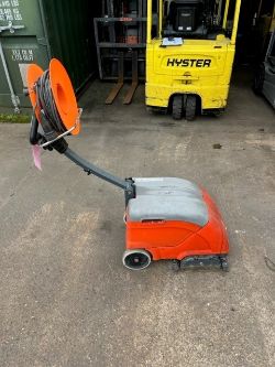 HAKO E10 FLOOR SCRUBBER
