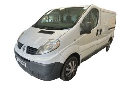 FIXER UPPER: 2012 RENAULT TRAFIC VIVARO NEEDS GEARBOX >>--NO VAT ON HAMMER--<<