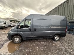 TRANSFORM YOUR TRANSPORT: PEUGEOT BOXER 335 PRO IN GREY >>--NO VAT ON HAMMER--<<