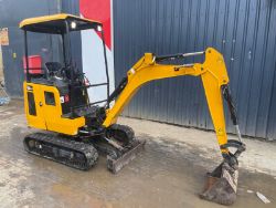 2020 JCB 16 C-1: MINI EXCAVATOR PRECISION WITH 934 HOURS