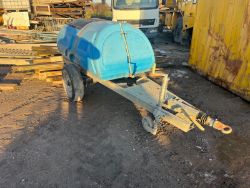 ON-THE-GO HAULER: FAST TOW BOWSER, RING HITCH