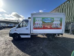 TRUSTY CARGO PARTNER: 2014 MERCEDES SPRINTER AUTO CHASSIS >>--NO VAT ON HAMMER--<<