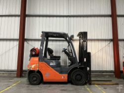 LPG FORKLIFTS TOYOTA 02-8FGF20