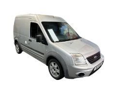 DISCOVER YOUR WANDERLUST: PRISTINE SILVER CAMPER WITH CLEAR HPI! >>--NO VAT ON HAMMER--<<