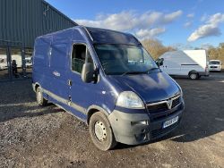 BLUE WONDER: VAUXHALL MOVANO MASTER READY FOR THE ROAD >>--NO VAT ON HAMMER--<<